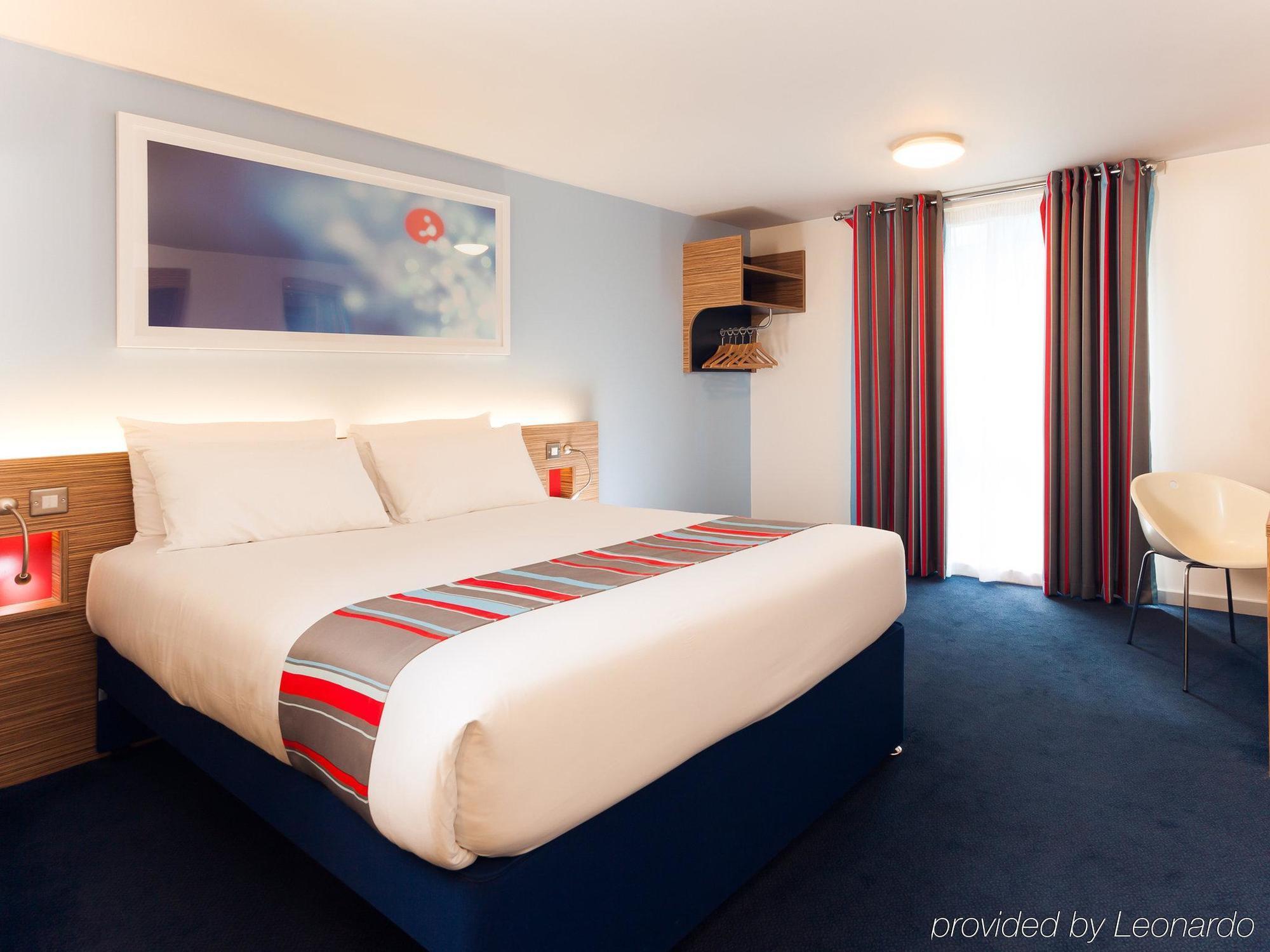Travelodge London Ealing kerület Kültér fotó