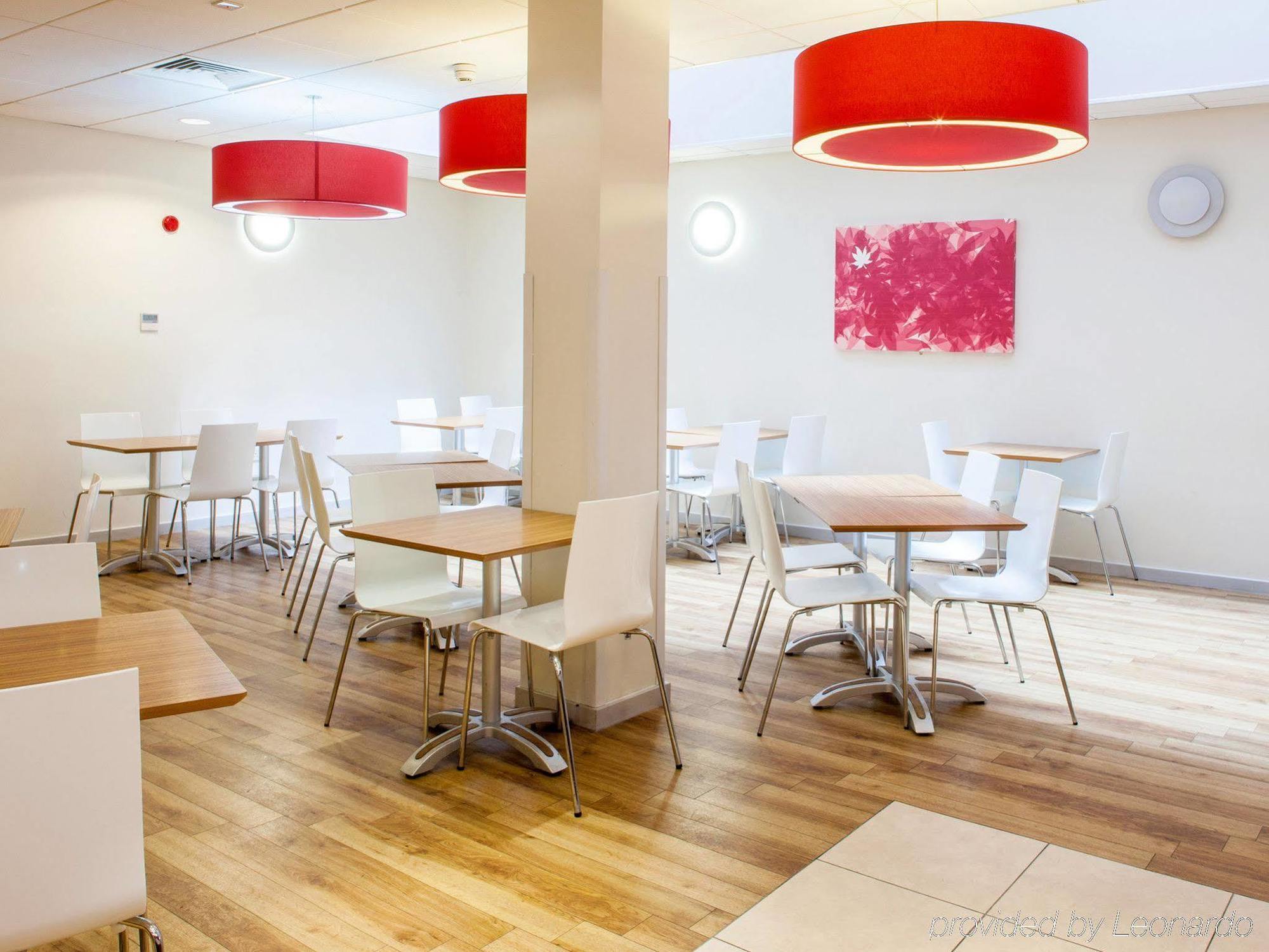 Travelodge London Ealing kerület Kültér fotó
