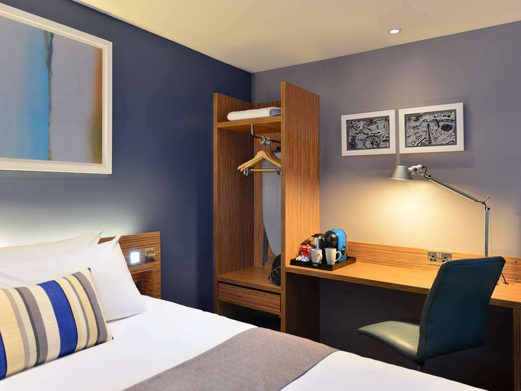 Travelodge London Ealing kerület Szoba fotó